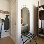 Novallure Downtown - Short Stay Apartments