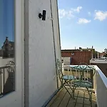 Novallure Downtown - Short Stay Apartments