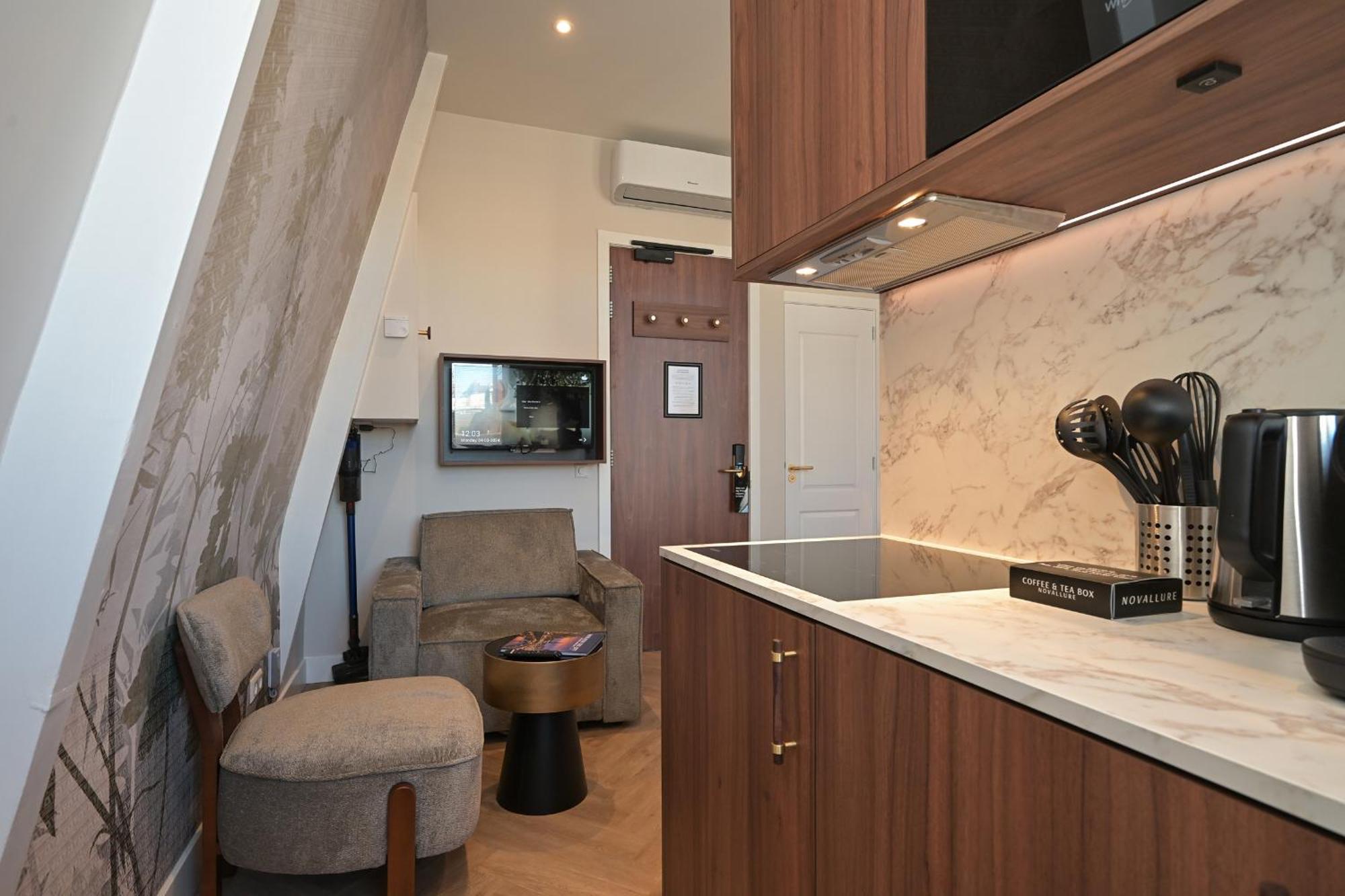 Novallure Downtown - Short Hotel *