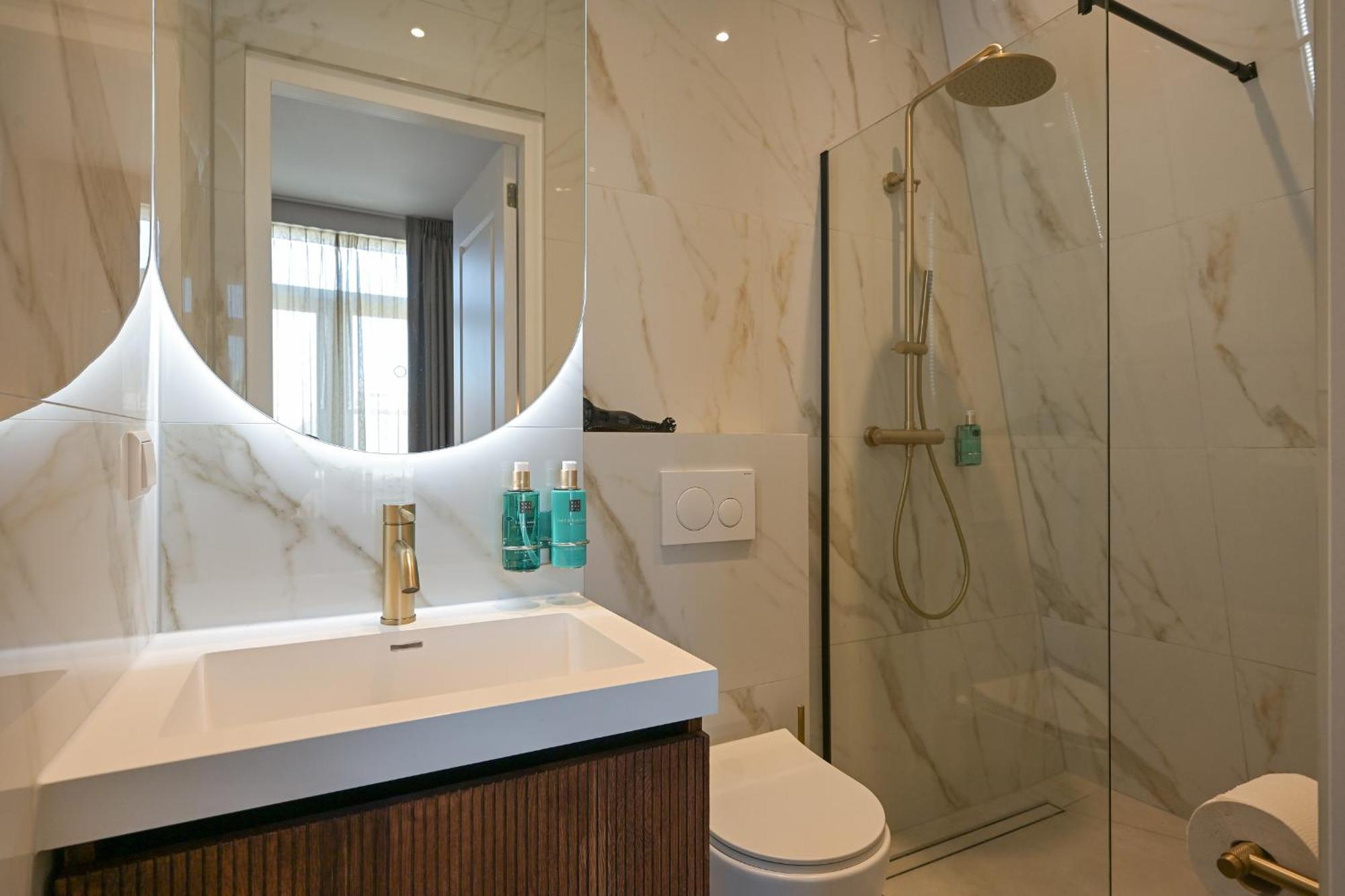 Hotel Novallure Downtown - Short Den Haag